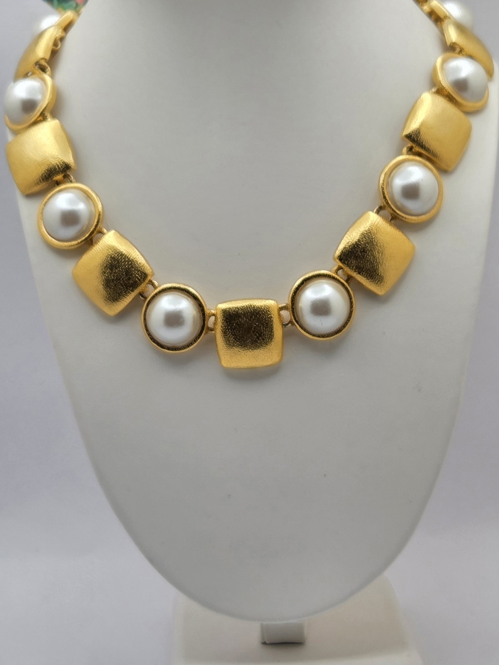 Vintage Anne Klein Faux Pearl Matte Gold Tone Collar Choker Necklace 18.5"